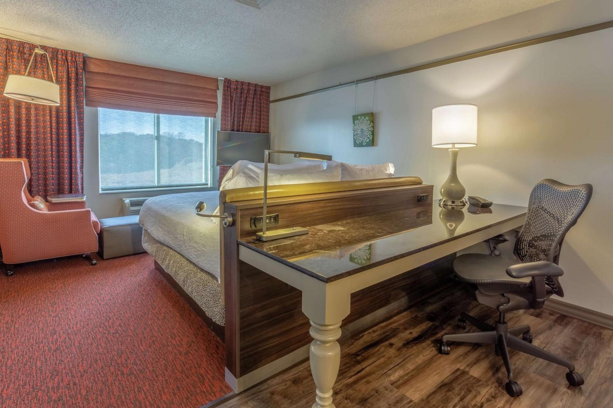 Hilton Garden Inn Овингс-Миллс Экстерьер фото